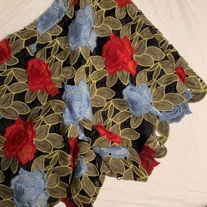 alice and olivia floral lace shorts